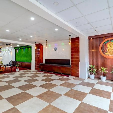 Hotel Brundavan International Guntúr Kültér fotó